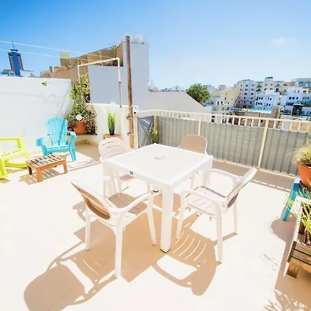 Apartmán Prime Location: 3 Bedroom/3 Bath+terrace
