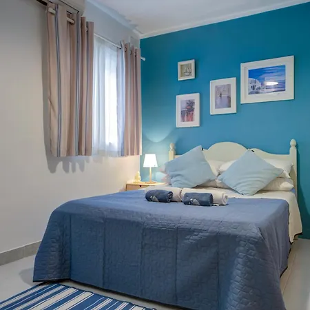 Apartment Prime Location: 3 Bedroom/3 Bath+terrace Saint Julian's