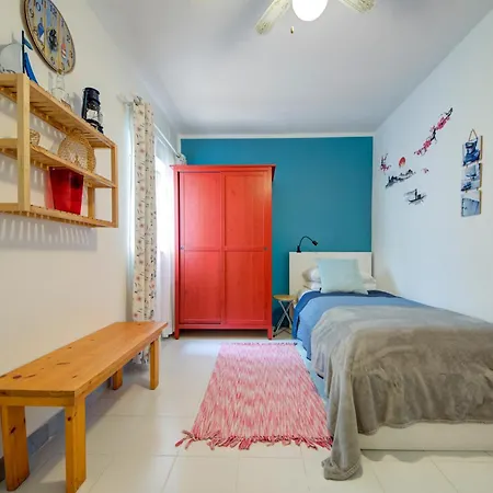 Prime Location: 3 Bedroom/3 Bath+terrace Saint Julian's