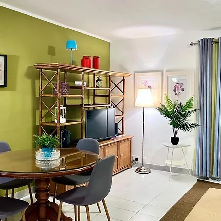Prime Location: 3 Bedroom/3 Bath+terrace * سانت جوليان